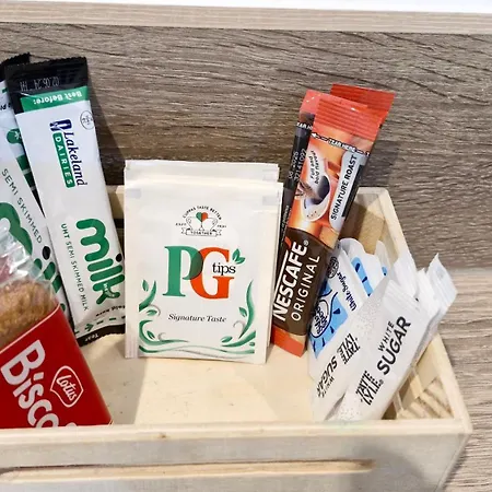 Mpl Luxury City - Free Netflix & Prime - First Direct Arena- Trinity Shopping - Sleeps 3-4 Апартаменти