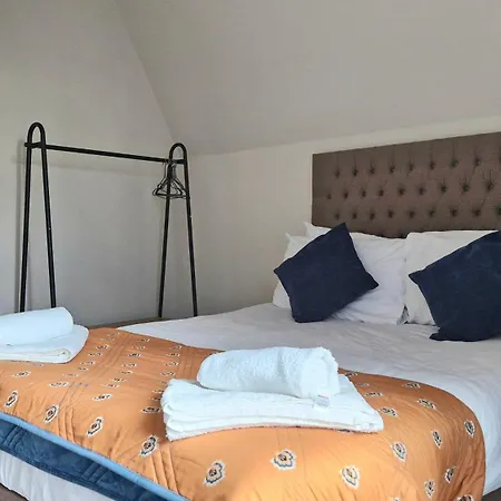 Апартаменти Mpl Luxury City - Free Netflix & Prime - First Direct Arena- Trinity Shopping - Sleeps 3-4