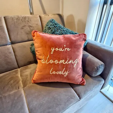 Apartment Mpl Luxury City - Free Netflix & Prime - First Direct Arena- Trinity Shopping - Sleeps 3-4