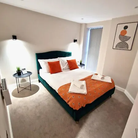 Mpl Luxury City - Free Netflix & Prime - First Direct Arena- Trinity Shopping - Sleeps 3-4 Apartment