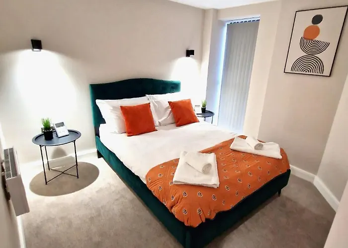 Mpl Luxury City - Free Netflix & Prime - First Direct Arena- Trinity Shopping - Sleeps 3-4 Апартаменти