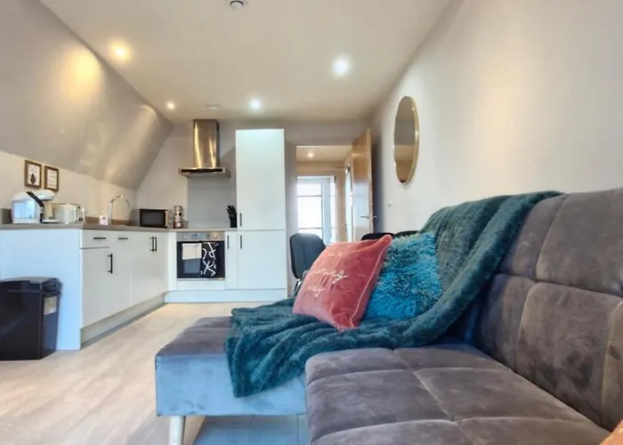 Mpl Luxury City - Free Netflix & Prime - First Direct Arena- Trinity Shopping - Sleeps 3-4 Апартаменти